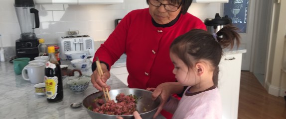This Chinese grandma forages and cooks